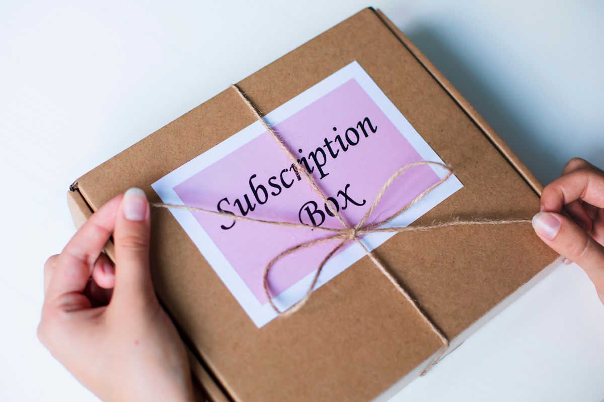 The picture a woman's hand and a subscription box.