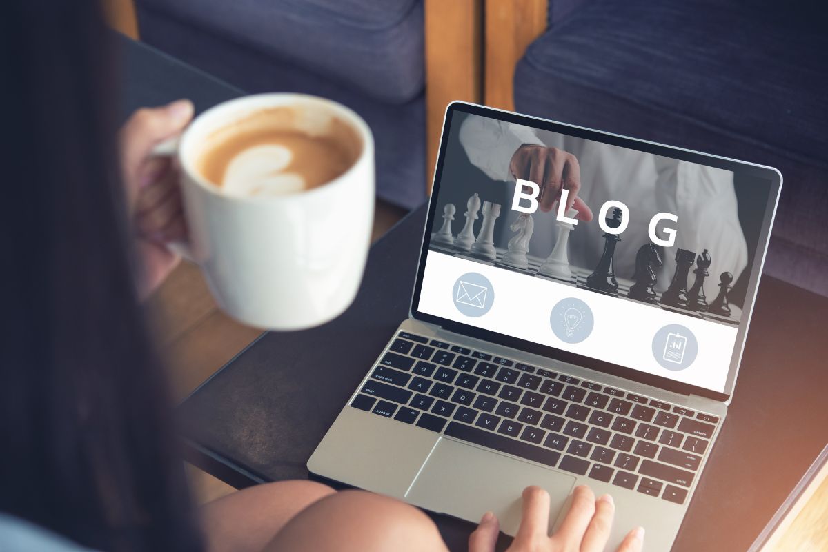 An image of a woman blogging.