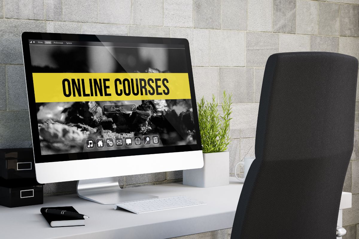 The picture shows a monitor with online courses.
