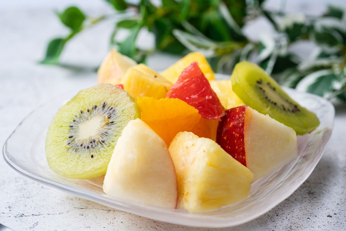 An image of pre-cut fruits.