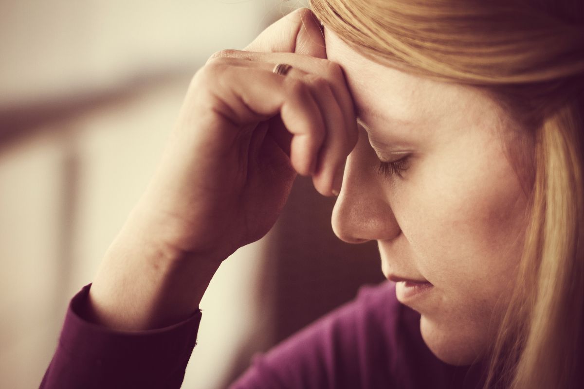 A photo of a woman with guilt.