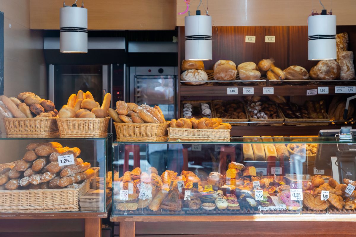 The picture of the bakery outlets.
