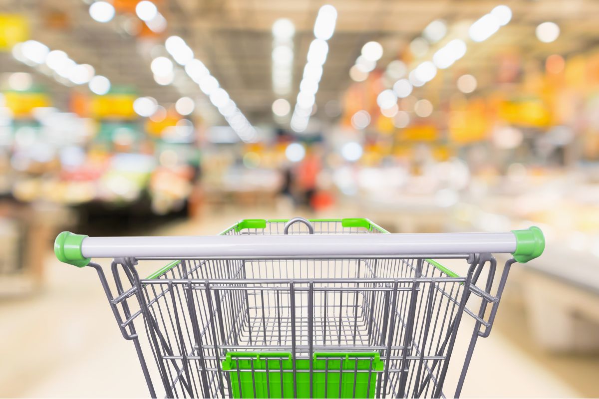 The photo shows a grocery cart.
