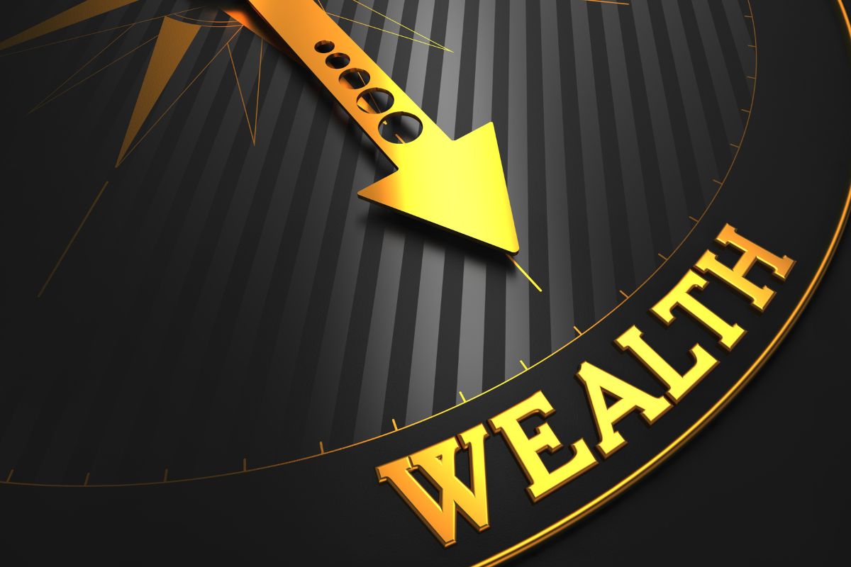 The picture tells about an arrow pointing a note which refers to a wealth quote that is not just about numbers, but about freedom from unnecessary desires.