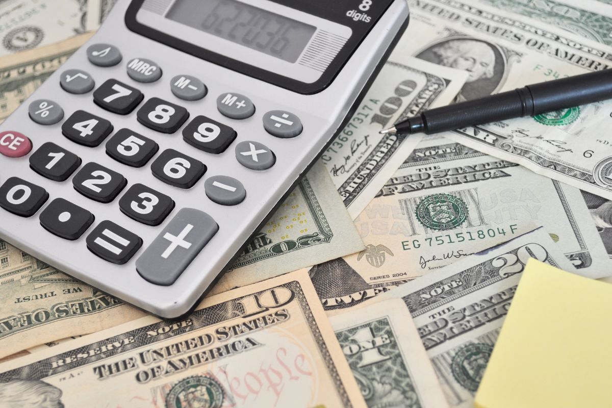 The picture shows dollar bills to finance your life.