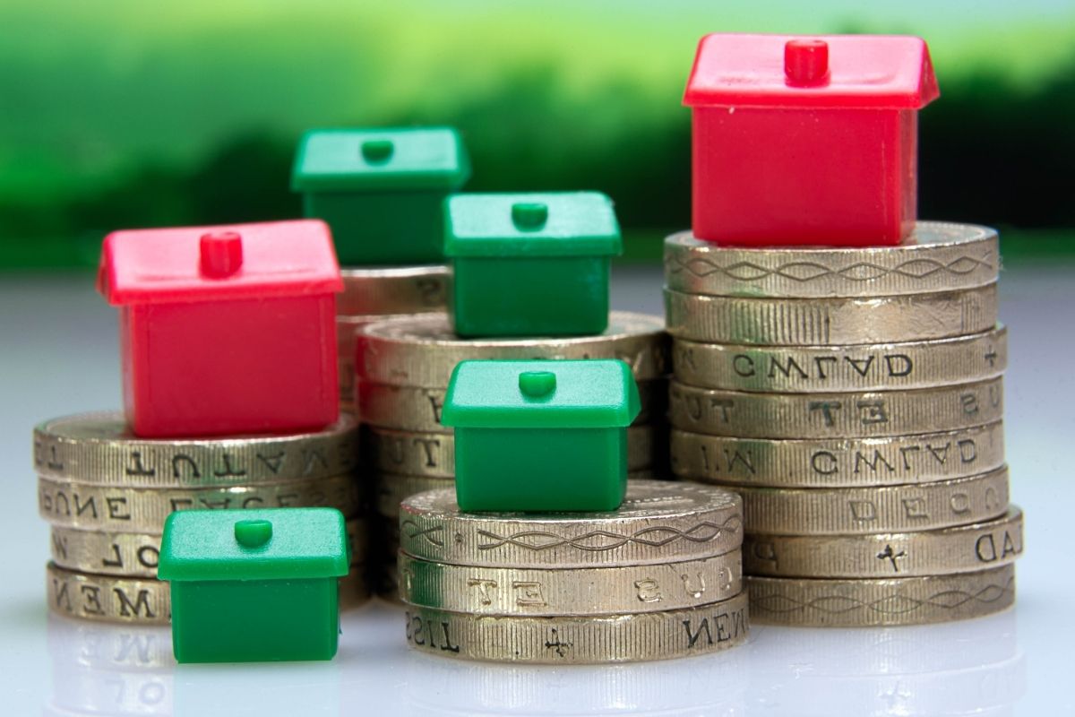 The picture shows monopoly money.