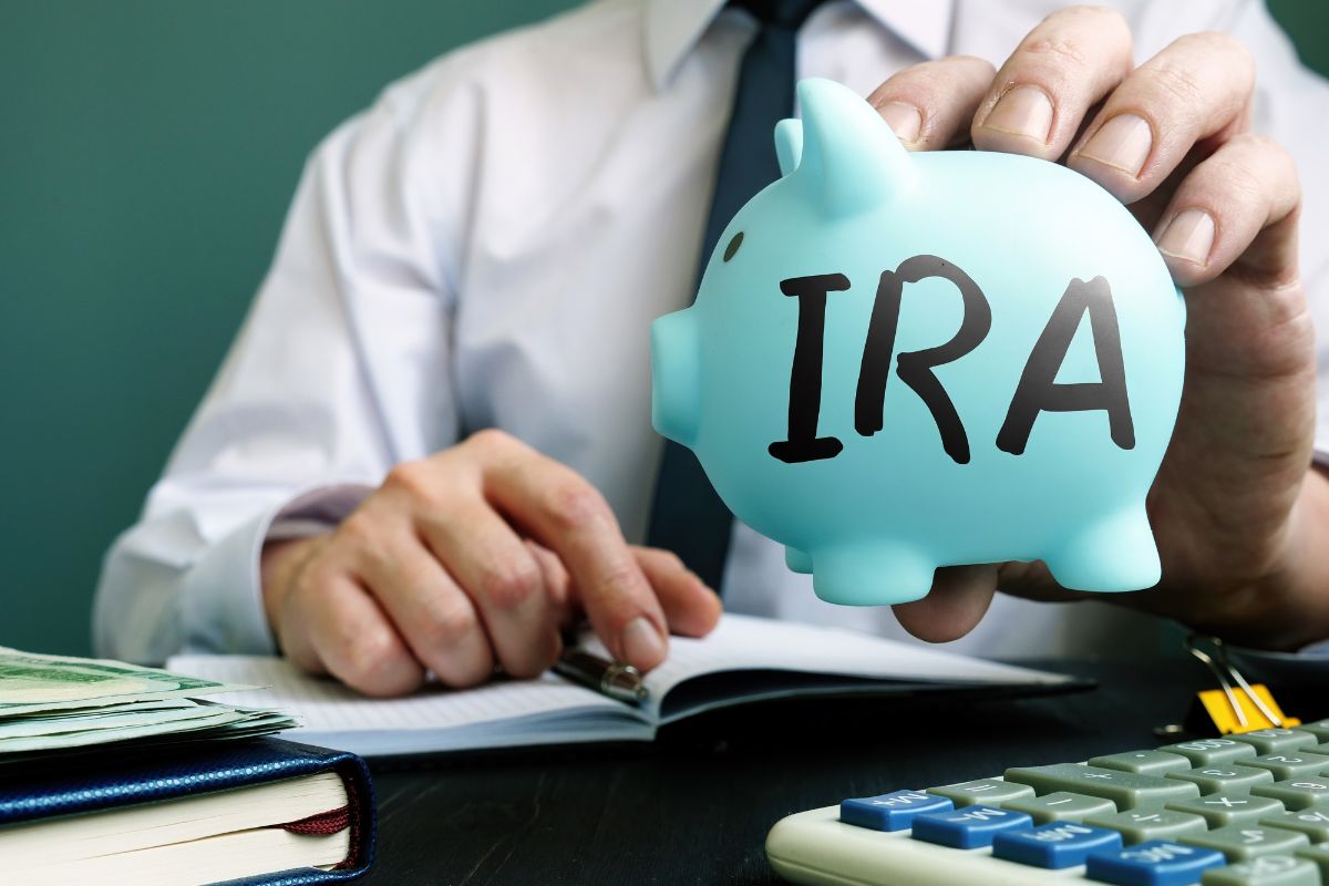 The photo shows an investment account.