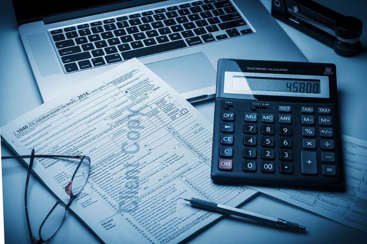 The image shows papers with tax-advantaged accounts.