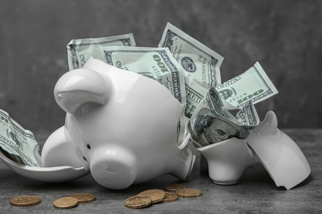 Featured image for MSN - save $1000 with these money saving tips.
