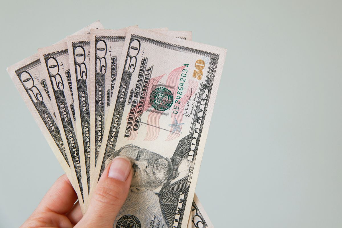 A picture of multiple $50.