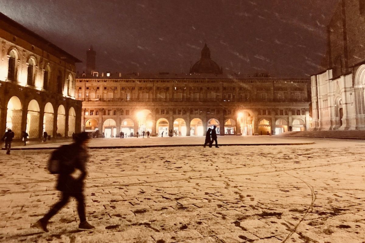 A picture of Bologna during winter.