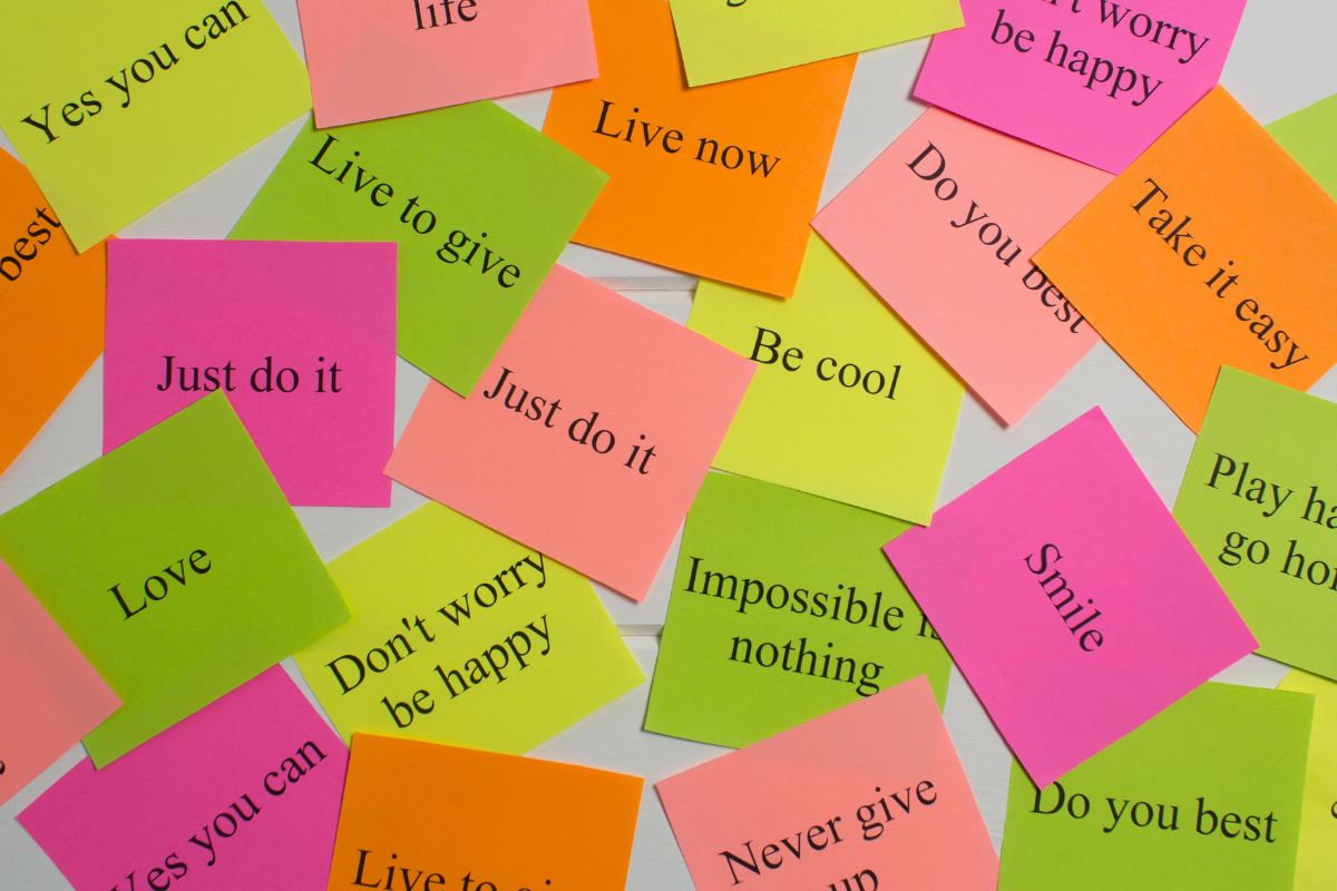 A picture of affirmations in a sticky note.