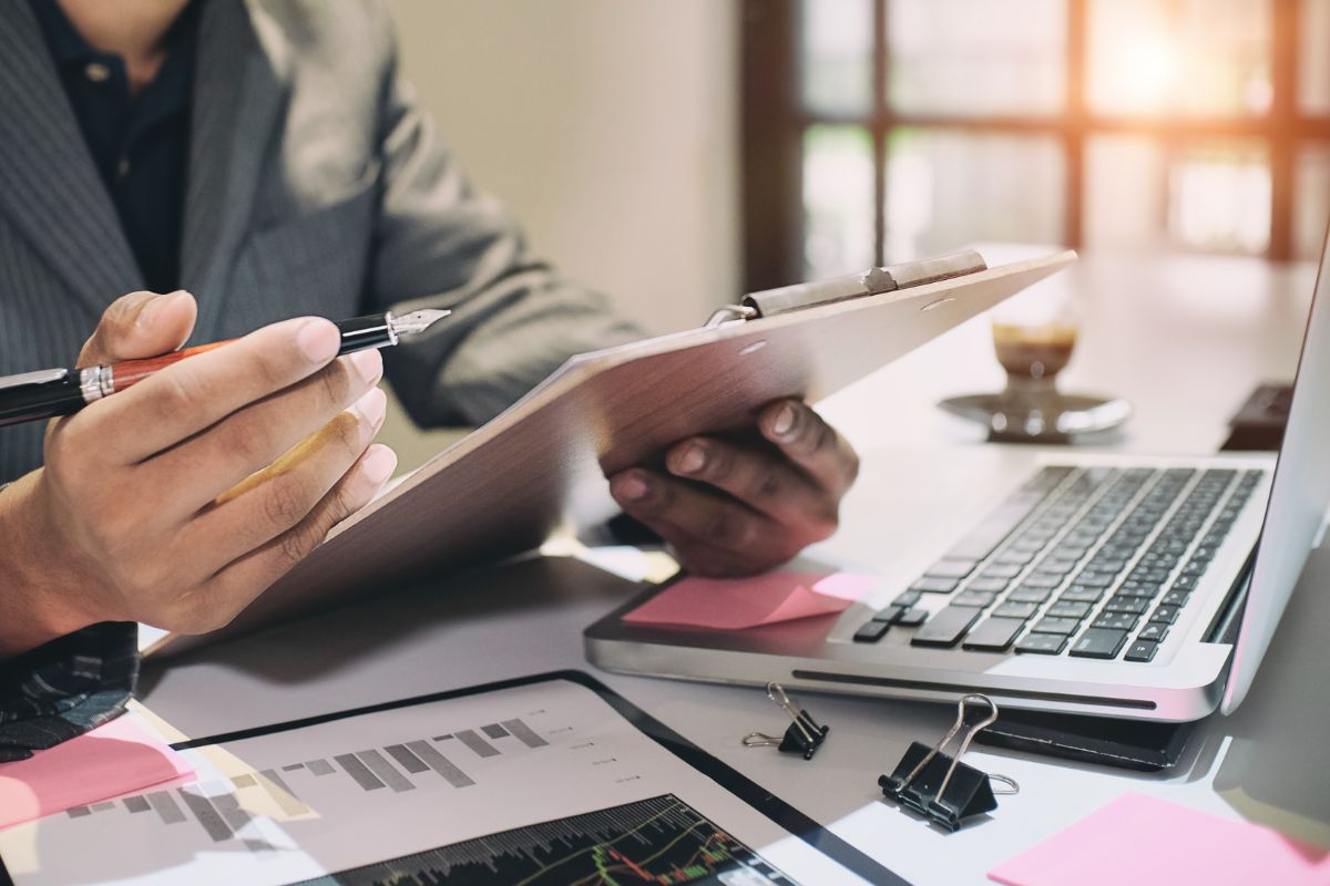 A picture of someone bookkeeping