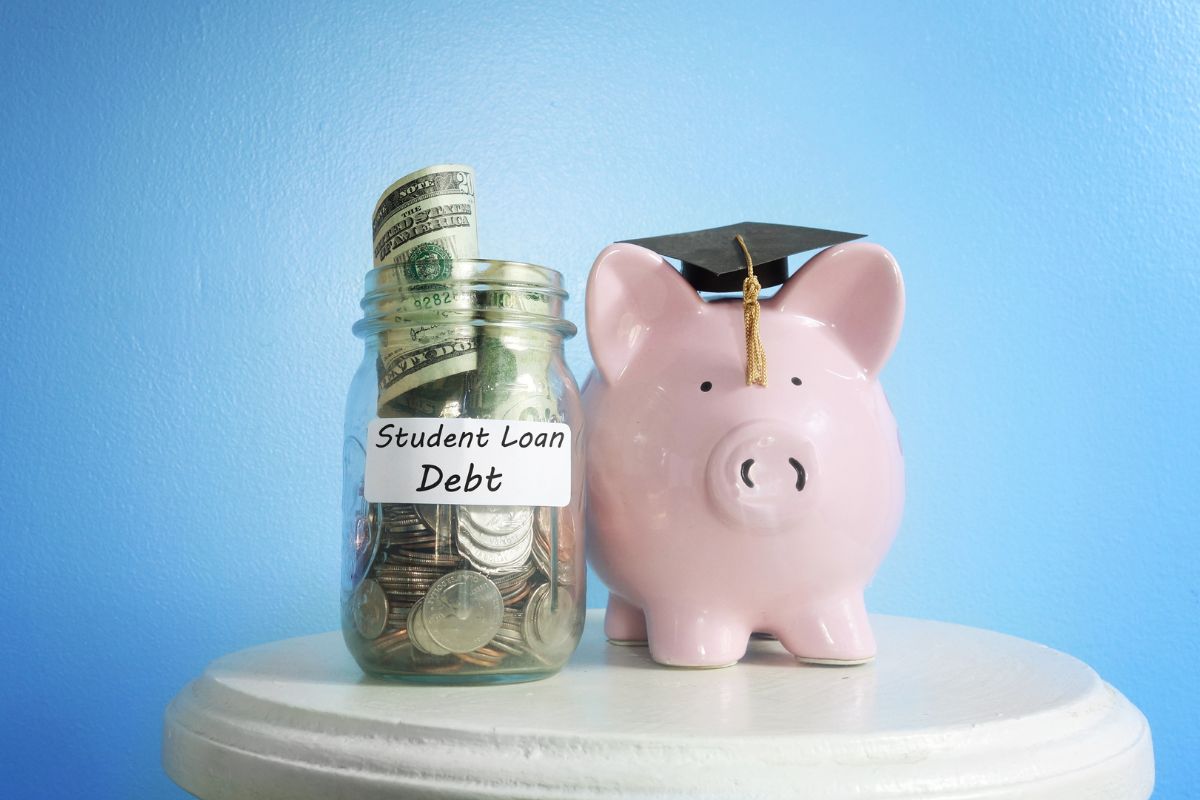 A picture of student loan debts.