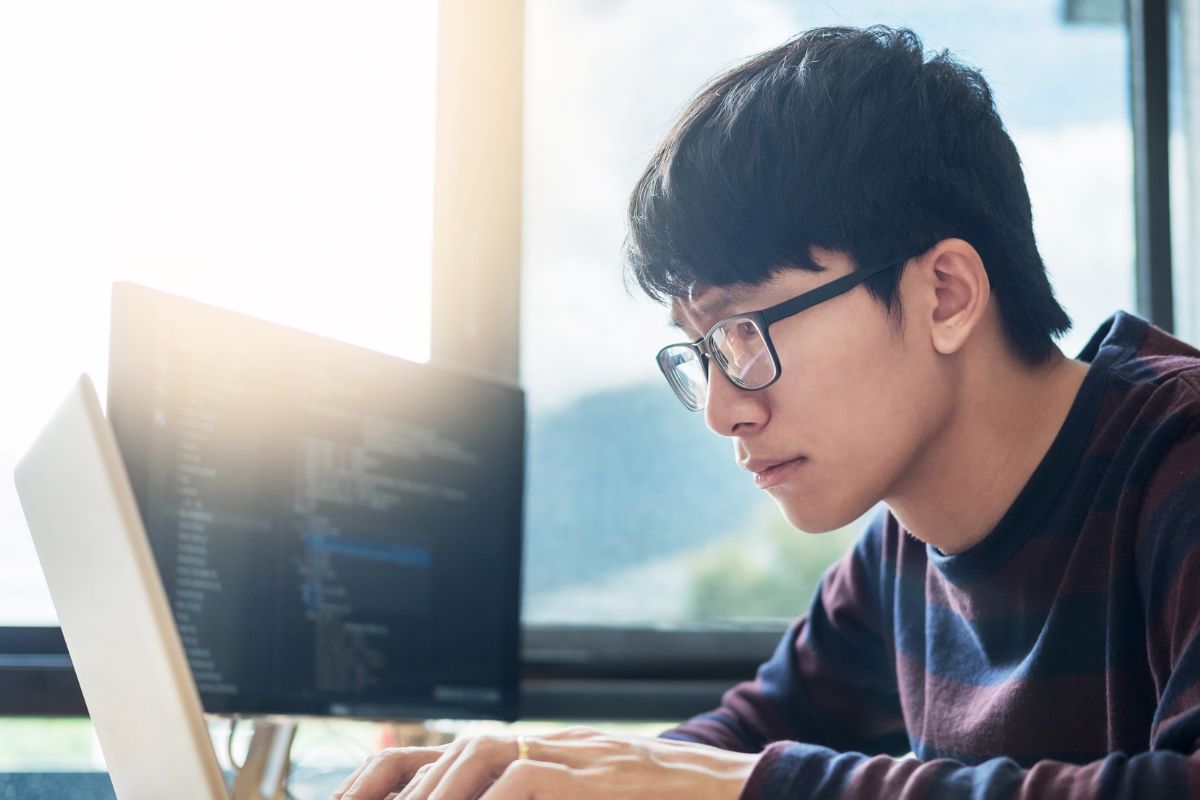 A picture of someone working seriously.