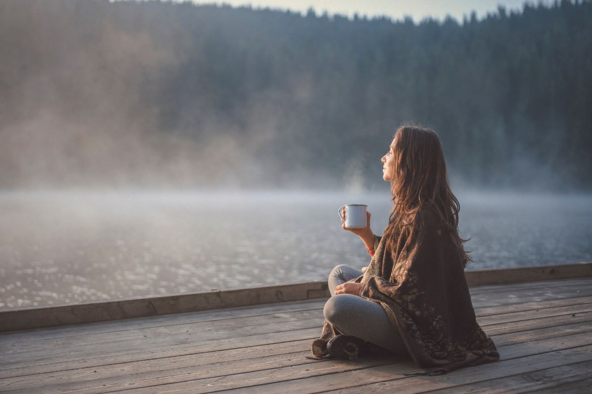 A picture of someone relaxing with the nature. 