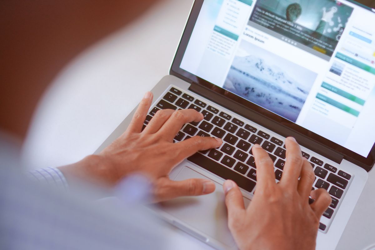 A picture of someone typing.