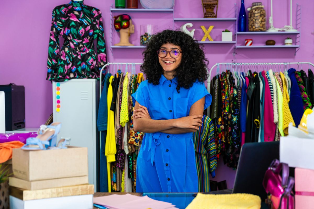 A picture of someone selling clothes. 