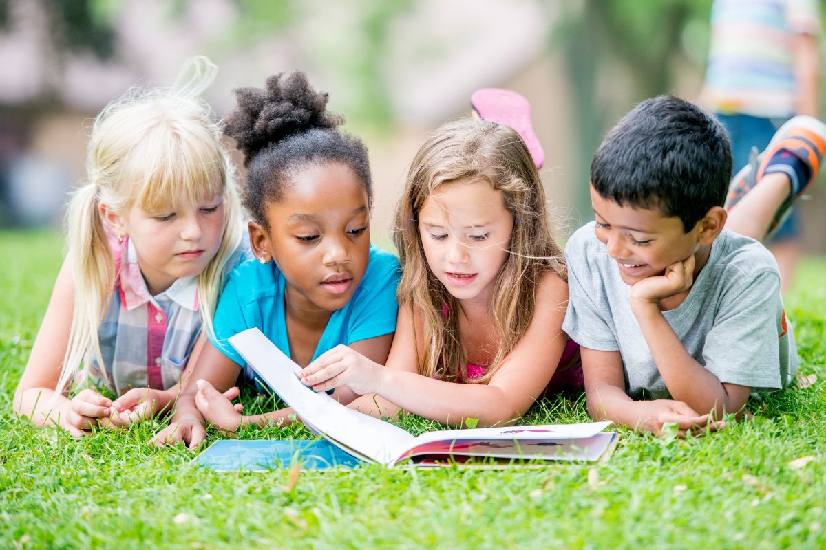 A picture of kids reading. 