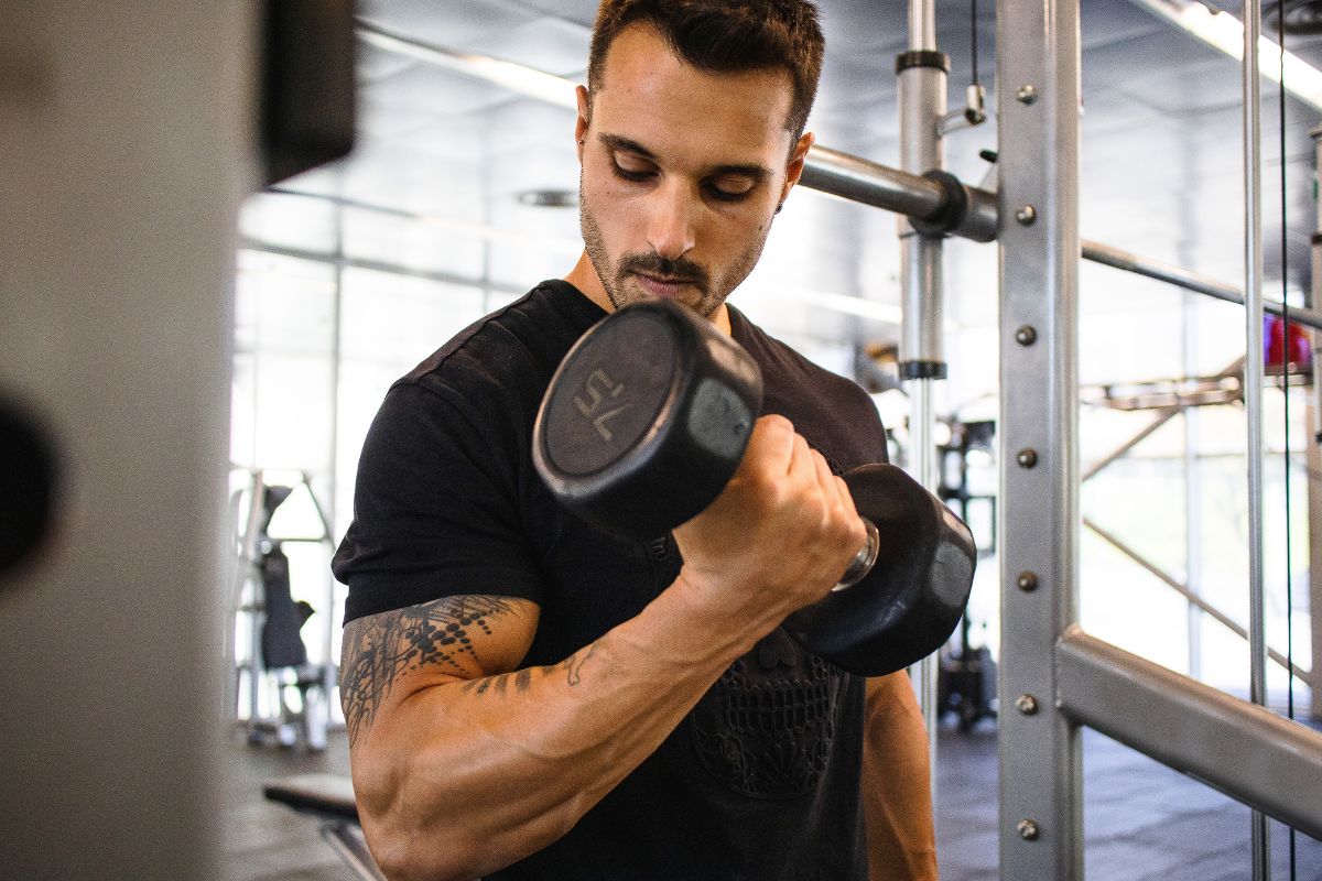 A picture of someone working out.