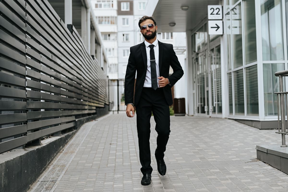 A picture of someone elegant walking. 