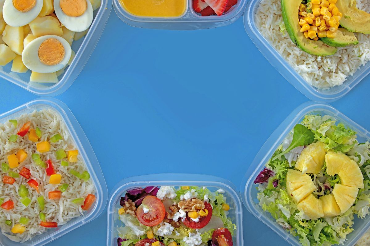 A picture of meals. 
