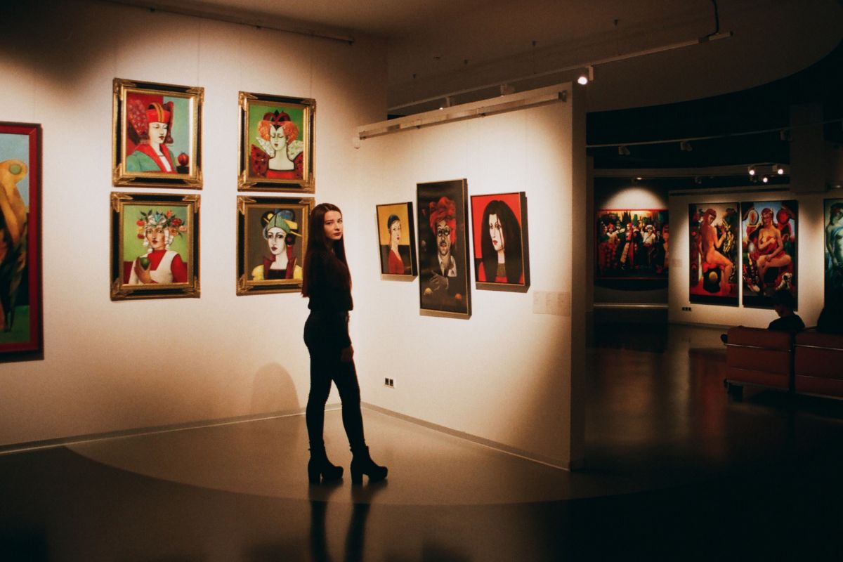 A picture of art galleries.