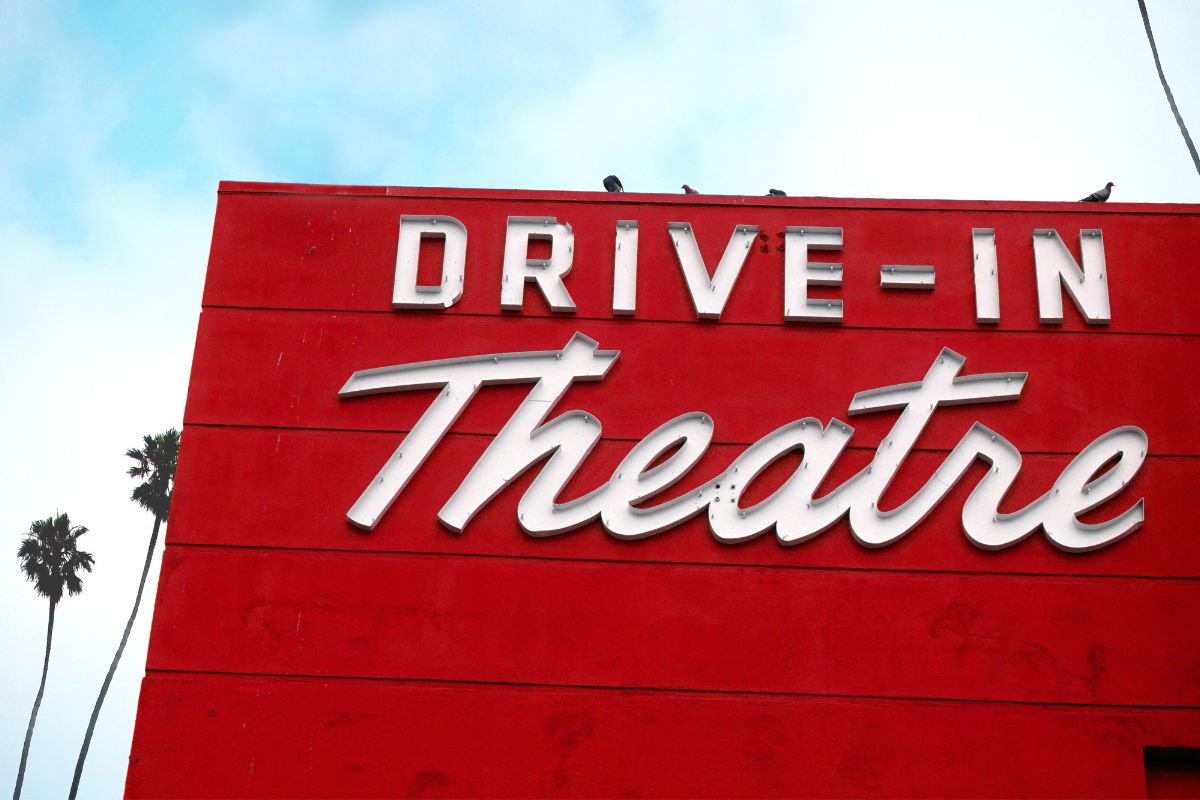 A picture of a drive-in theater.