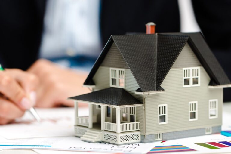 Featured image for MSN - How real estate can make you rich.