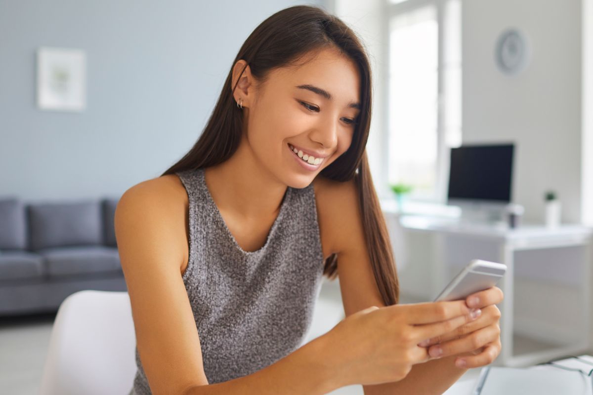 A picture of someone smiling. 