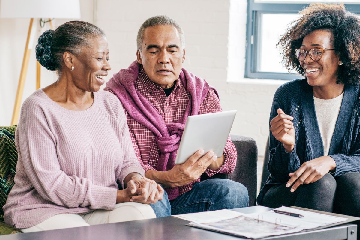 A picture of people talking about wills. 