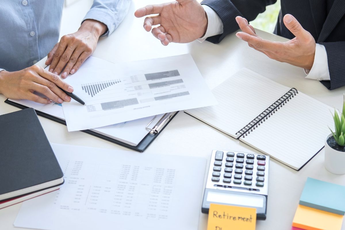 A picture of papers about finances. 