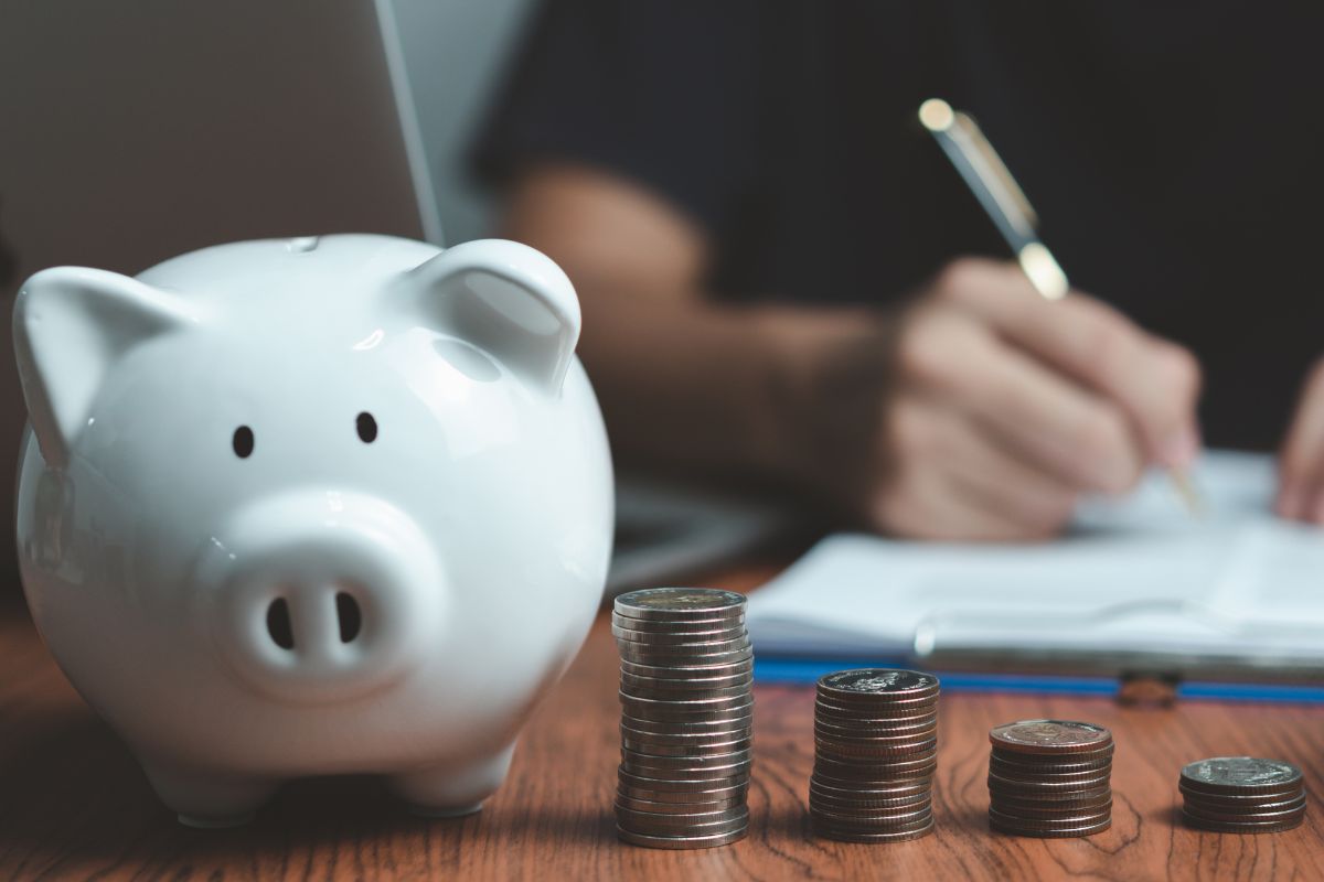 A picture of a piggy bank.