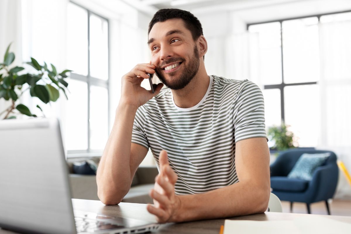 A picture of someone calling. 