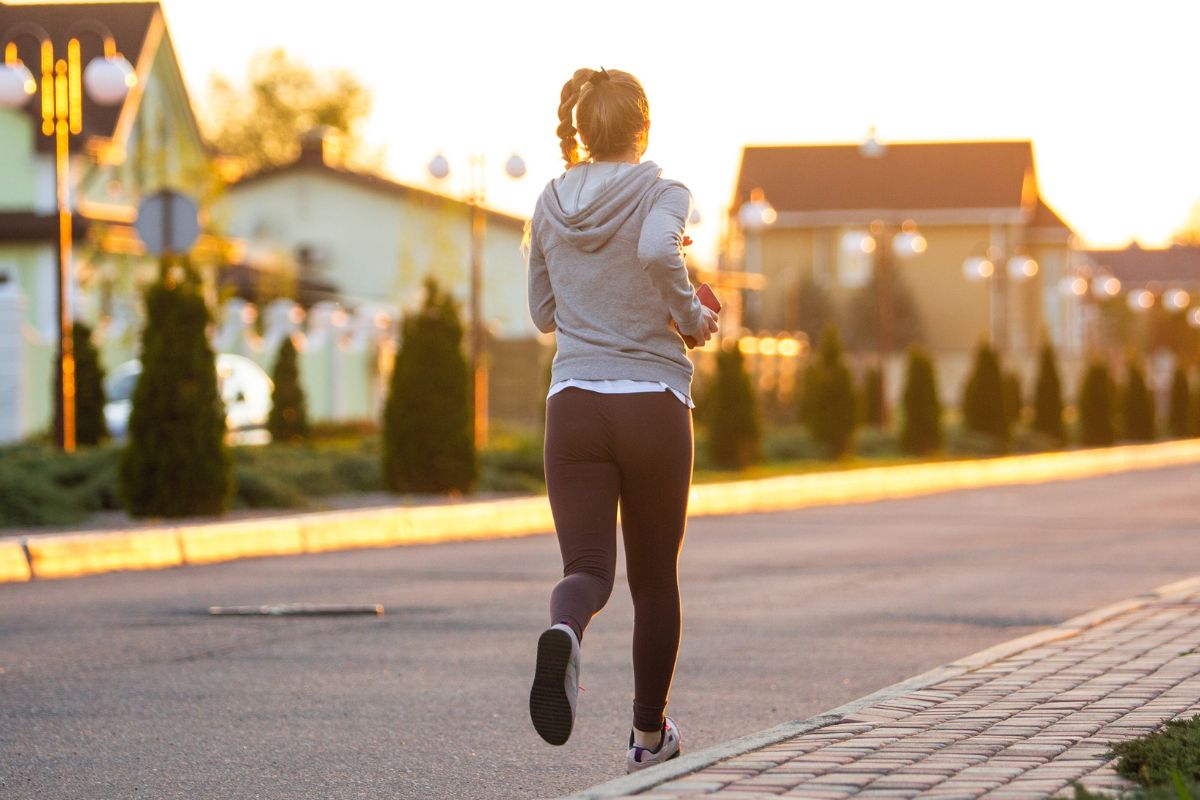 A picture of someone jogging.