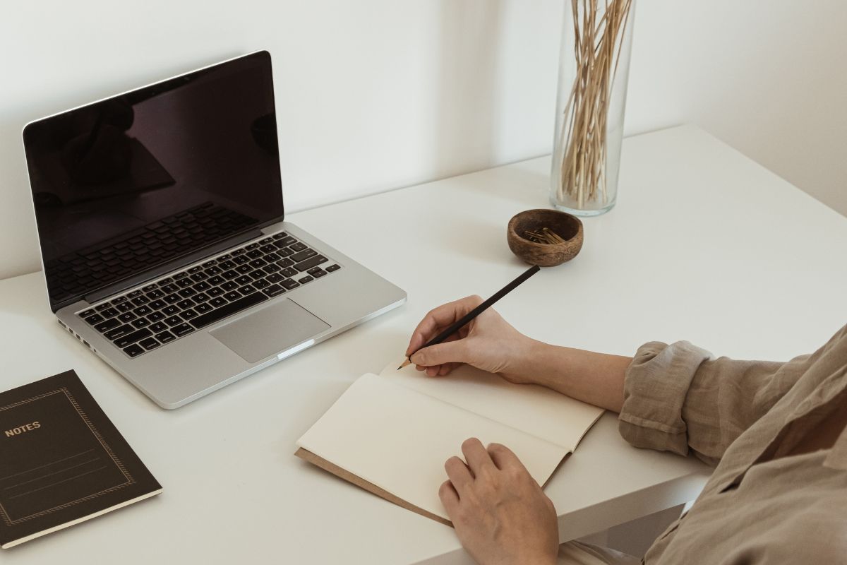 A picture of someone writing something.