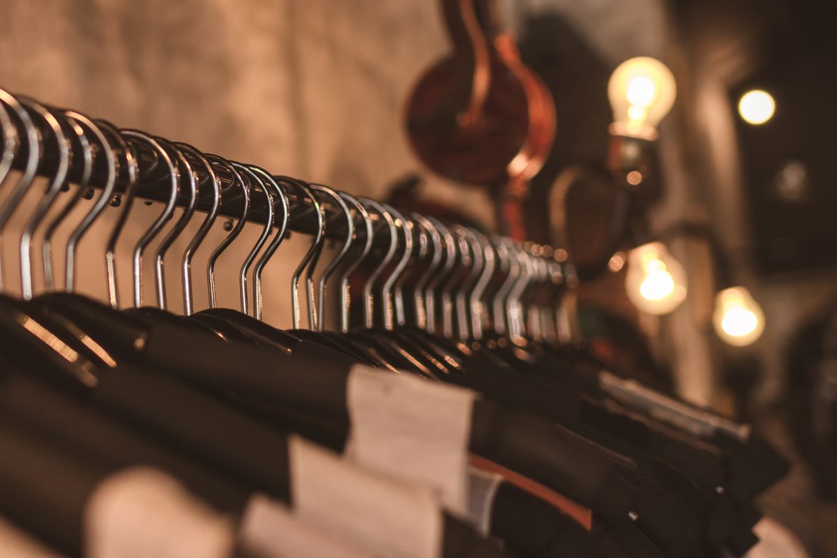 A picture of hangers. 