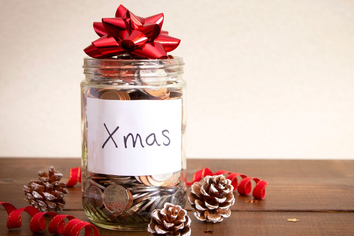 Picture of Christmas saving jar. 