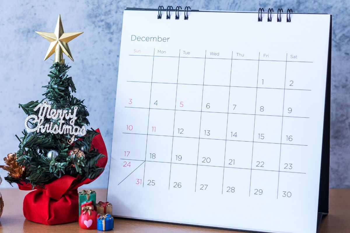 Picture of a Christmas calendar.