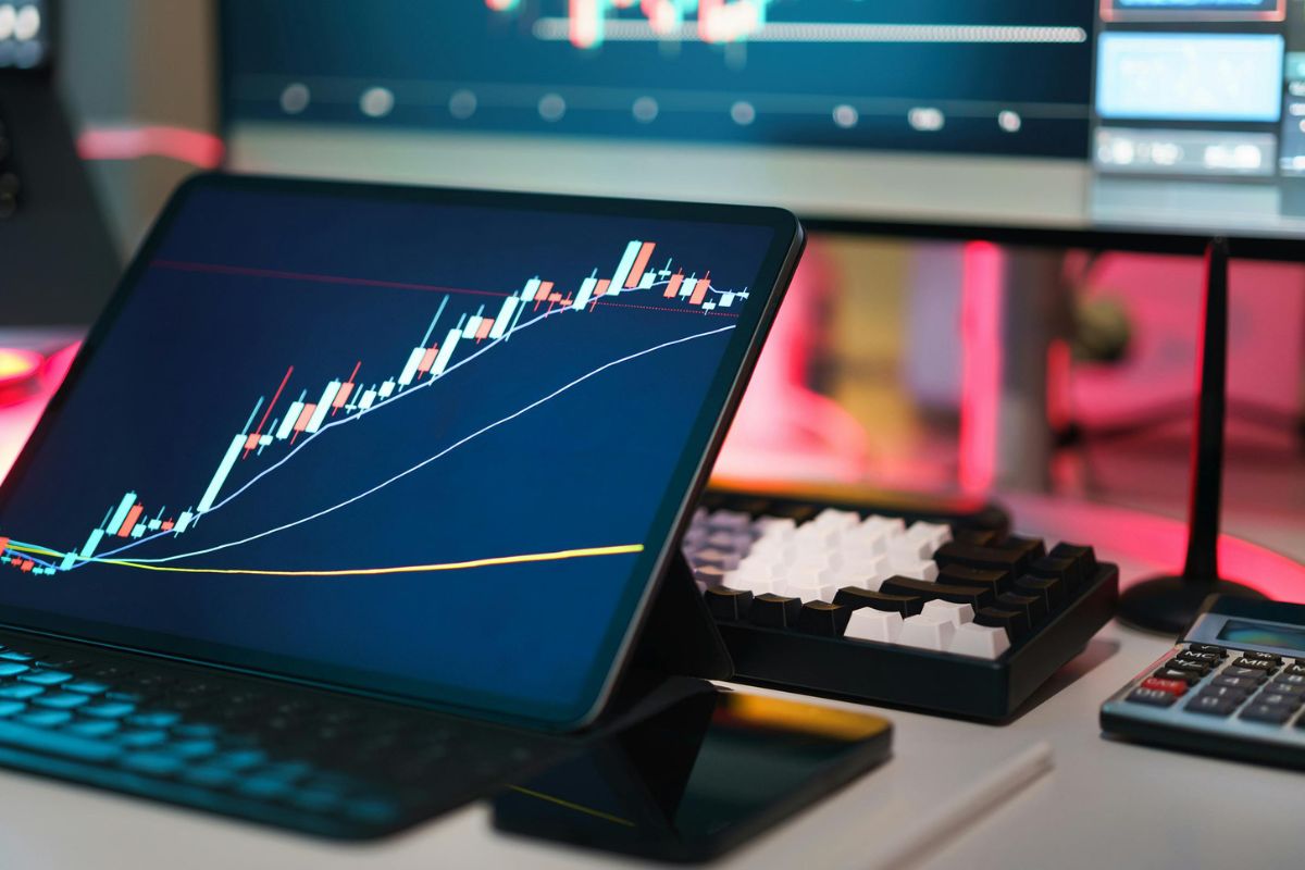 A picture of stocks rising.