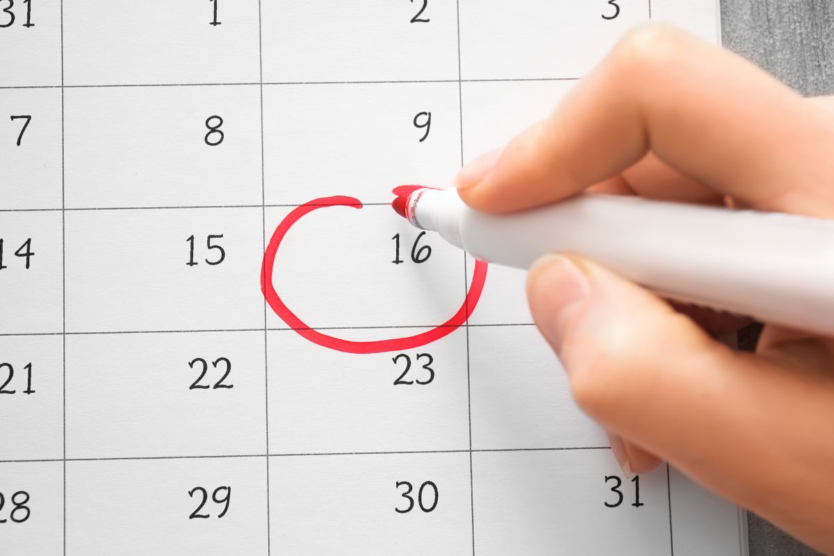 A picture of a calendar with the 16th encircled. 