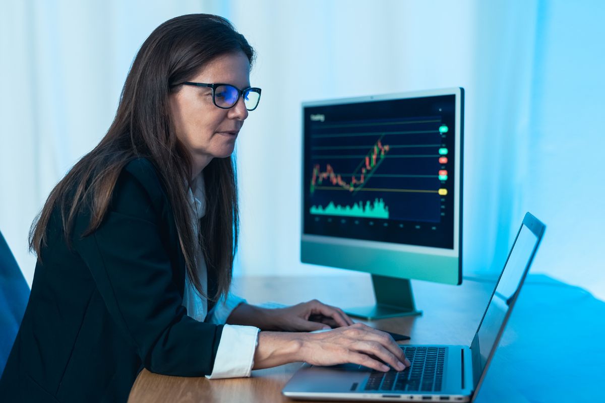 A picture of someone researching.