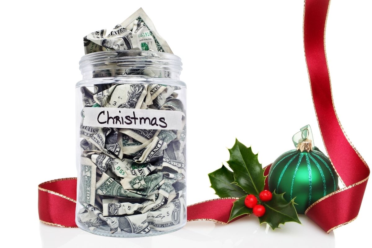 Picture of a Christmas saving jar.