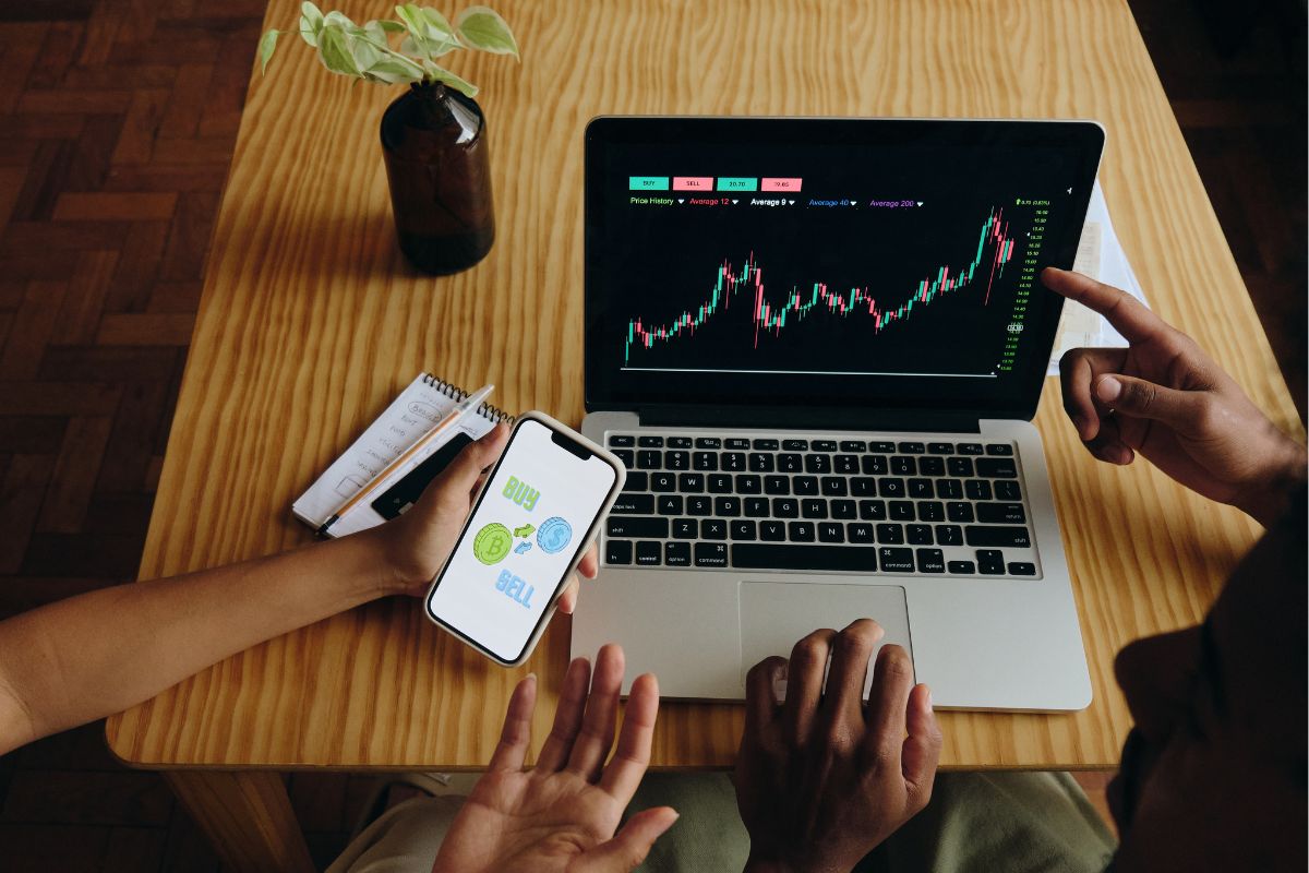 A picture of a crypto price graph.