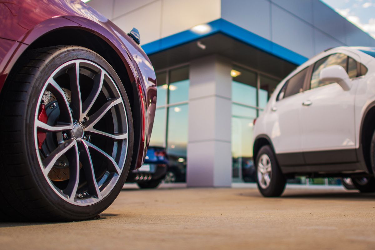 A picture of a car dealership.