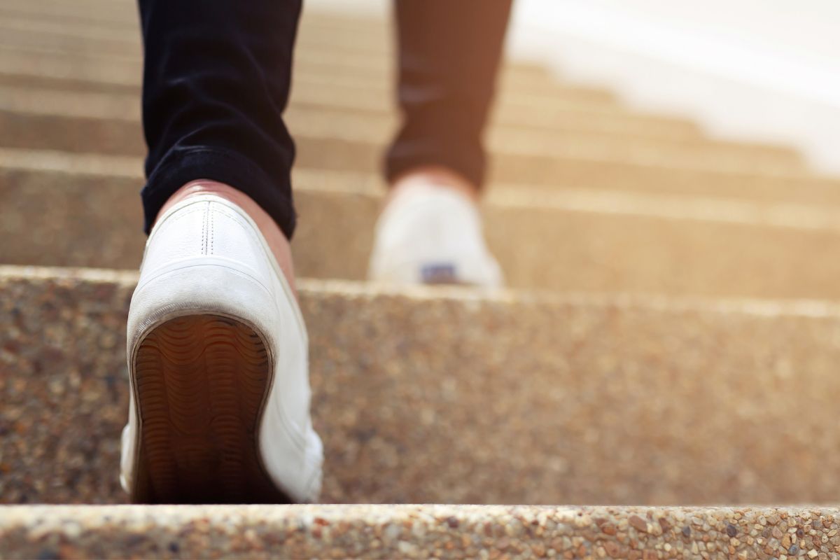 A picture of someone walking up.