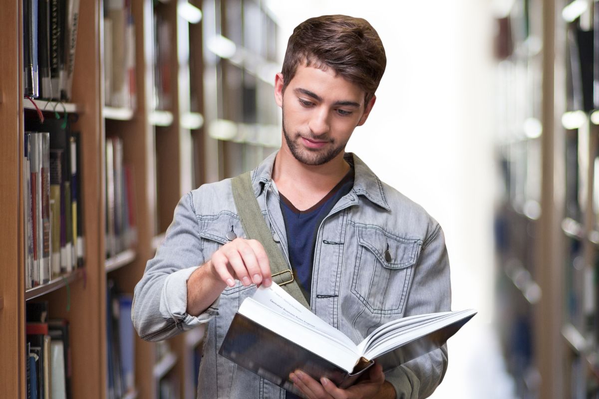 A picture of someone reading a book.