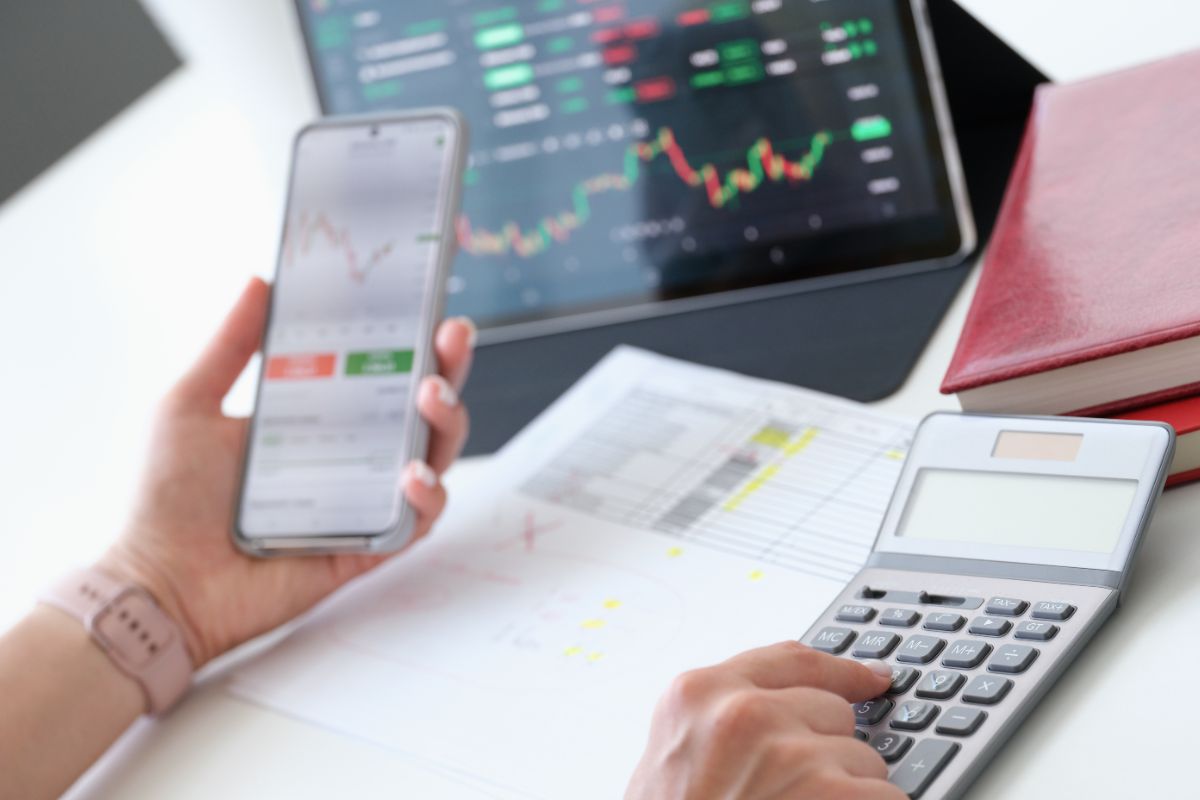 A picture of someone buying assets.