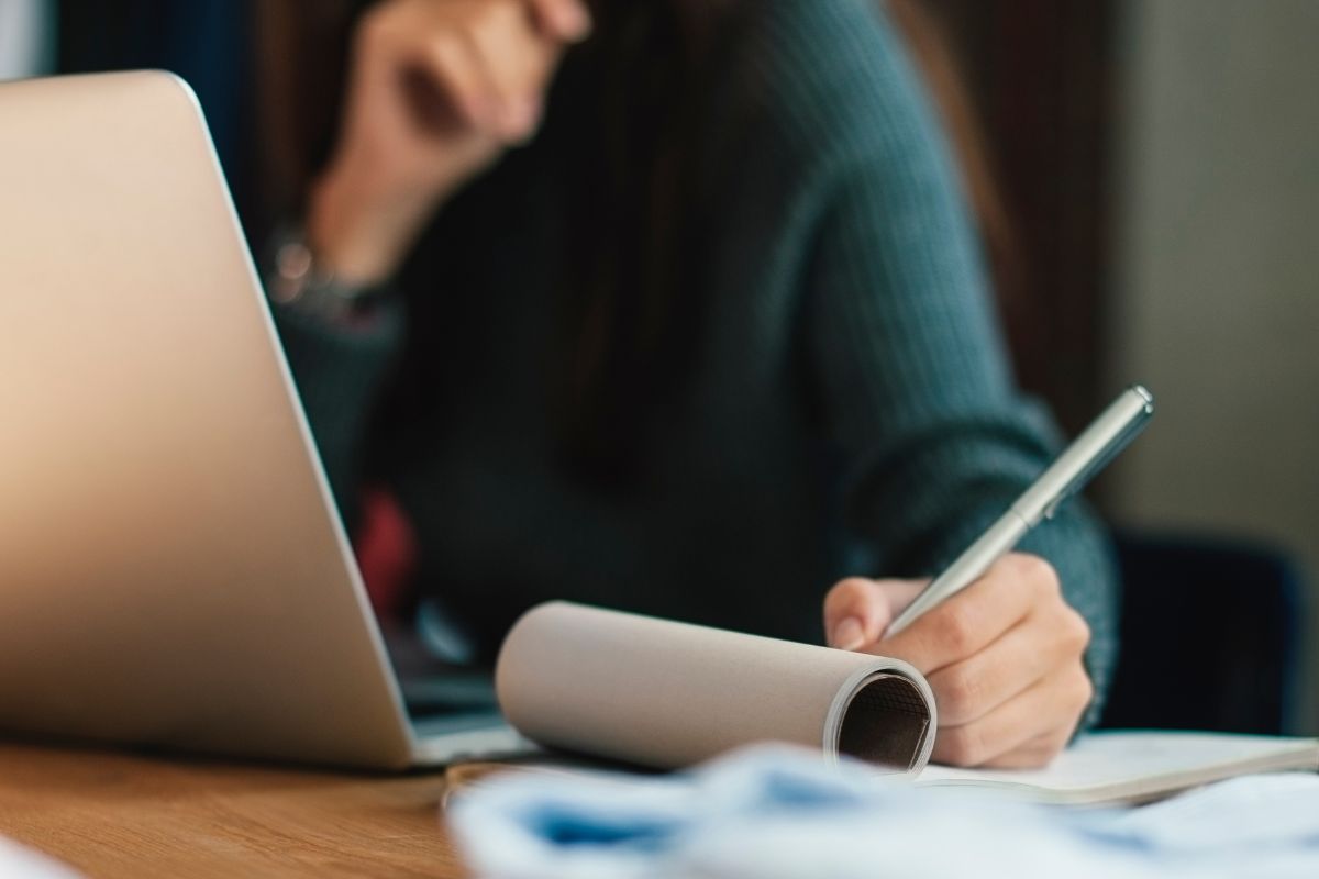 A picture of someone writing something.