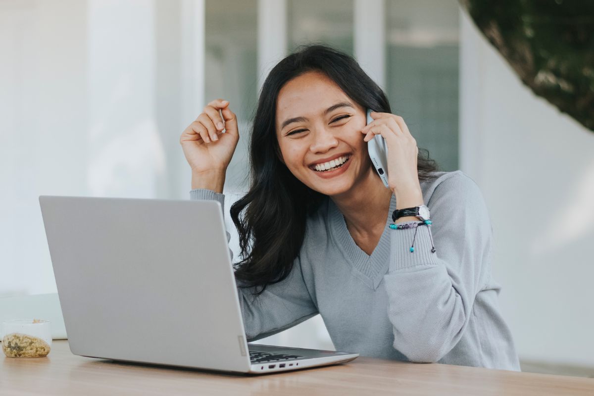 A picture of someone calling.